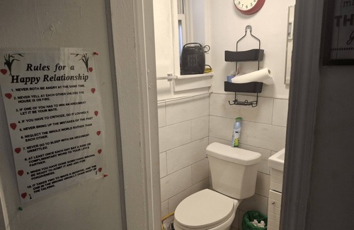 East Flatbush Apartment | Tranquil 1-bedroom apartment share with AC in vibrant Brooklyn Near B8 Bus Stop