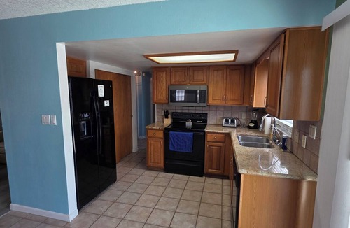 The Lakes House | Tranquil 2-bedroom house with AC in Port Richey