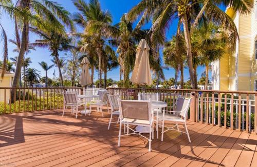 Ocean Side Village Apartment | Tranquil Pond Oasis - Coastal2