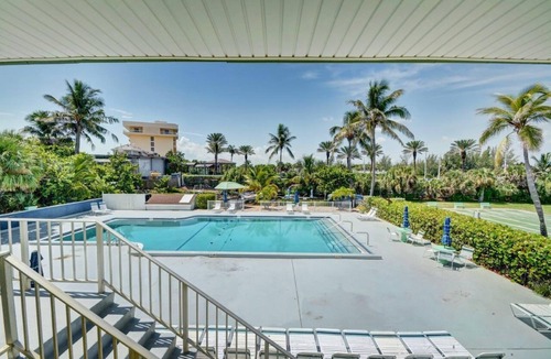 Hutchinson Island South House | Treasure Coast location with resort type amenities