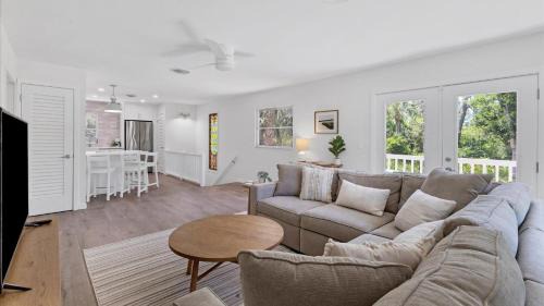 Englewood House | Treetop Cottage -