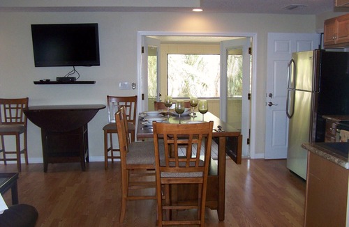 Sarasota House | TROPICAL 2 BEDROOM "TREE HOUSE" UNIT "B" ON EQUINE RANCH