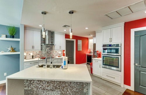 Lehigh Acres House | Tropical Oasis in Lehigh Acres: Great for Groups!