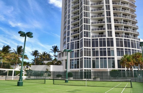 Sunny Isles Beach House | Trump International Miami 15th Floor