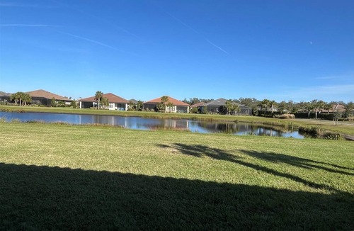 Sarasota Villa | Turnkey Lakefront Villa Skye Ranch
