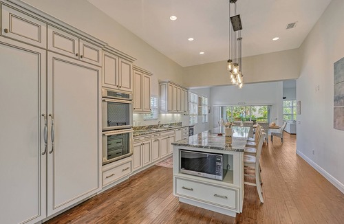 Siesta Key House | Turtle Bay Hideaway- Siesta Key FL Spacious 4-bedroom w/Private Beach Access