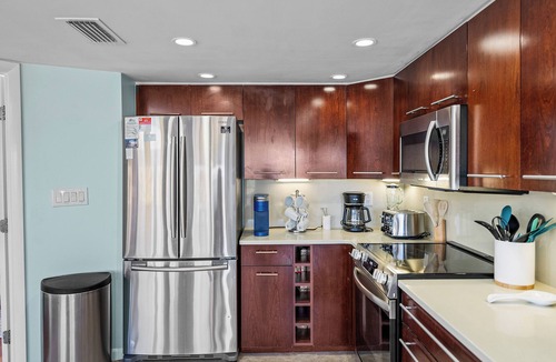 North Captiva Condo | TURTLE & PIPER SHORES–Double Your Pleasure–6 BR BEACHFRONT - POOL, 2 GOLF CARTS