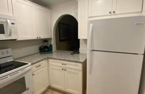 Hutchinson Island South Condo | Turtle Reef Club Resort B