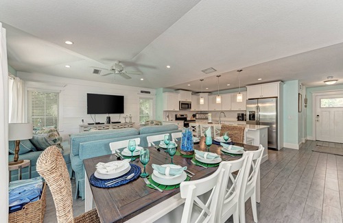 Holmes Beach House | Turtle's Bay managed by Beach Retreats FL Anna Maria Island