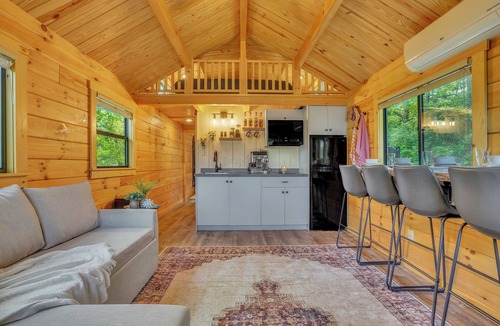 Herndon Cabin | Twilight Escape Tiny home in Herndon Pa