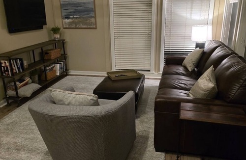 Gainesville Condo | Two Bedroom Condo on Lake Lanier at Port Royale Marina