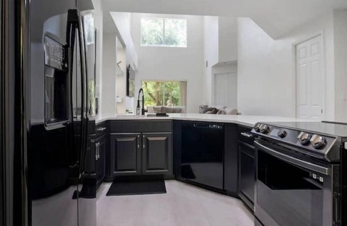 Port Saint Lucie House | Ultimate Escape: Luxurious Haven for Unforgettable Memories