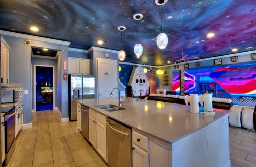 Kissimmee Villa | Unbelievable FOURTEEN-Bedroom Dream Villa close to Disney!