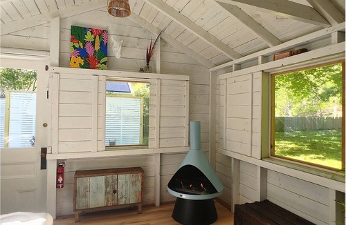 Amherst Apartment | Under the Hemlocks – Boutique Retreat – UMass & Amherst College minutes away.