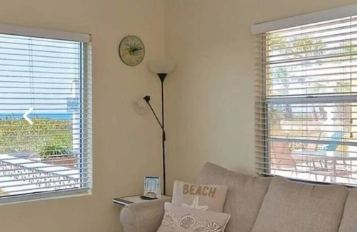 Nokomis Hotel | Unit 23: Deluxe Beachfront Suite