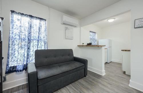 South Pensacola House | Unit 6 Chill Studio Pensacola Getaway