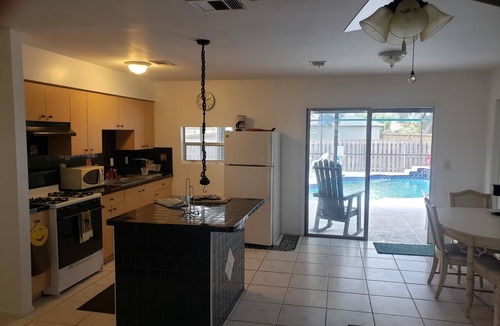 Port Saint Lucie House | Updated 2-bedrm 2 bath turnkey pool home w central air, Wi-Fi, 15 min to beach.