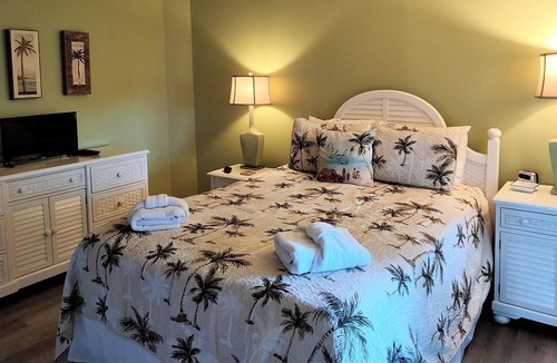 Beachwalk Condo | Upgraded Pet Friendly Beach Condo with Breathtaking Views!