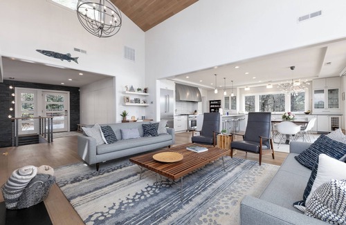 Cullowhee House | Upscale cozy retreat on Lake Glenville with private dock, kayaks, deck & fire pit. Sleeps 12.