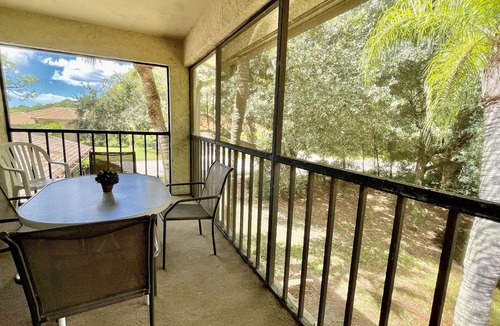 The Meadows Condo | Upstairs 2bed/2bath Condo in The Meadows!