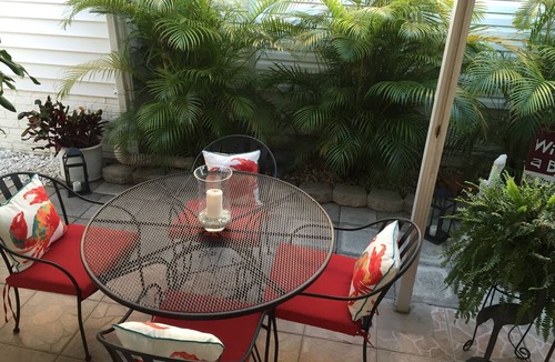 Pembroke Park House | Vacation Home- Beautiful Immaculate. Close to beach & airport. Gated community.