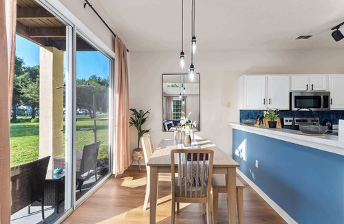 Windwood Bay House | Vacation Home with Private Guest Suite Near Disney