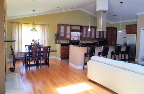 Sarasota House | VACATION HOME WITH PRIVATE POOL ON EQUINE RANCH