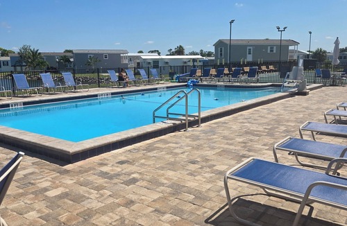 Fort Myers Beach House | Vacation in Paradise. 3 miles from Ft