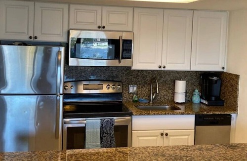 Pelican Bay Apartment | Vanderbilt Beach Waterfront Condo