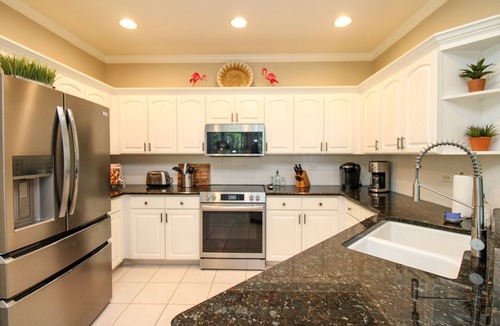 Rural Estates Villa | VANDERBILT COUNTRY CLUB BUNDLED GOLF TRANSFER TO THIS BEAUTIFUL 2/2 HOME