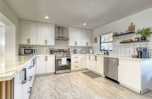 Venice House | Venice 3BR Canal Home | Heated Pool, Near Braves