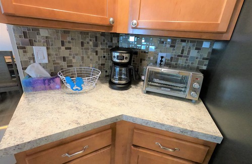 South Venice House | VENICE/Heated Pool House/7 min to the Beach/Shops&Dining nearby