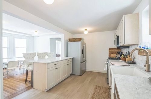 Ventnor City House | Ventnor 7 Bedroom Beach House 3-Min Walk to Ocean Summer/Full-Year Rental