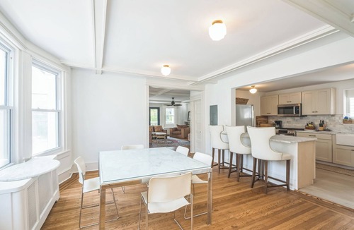 Ventnor City House | Ventnor 7 Bedroom Beach House 3-Min Walk to Ocean Summer/Full-Year Rental