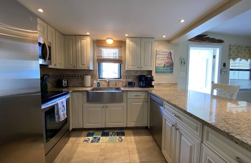 Central Beach Condo | Vero Beach, Florida - Direct Oceanfront, Private Beach & Pool Condo.