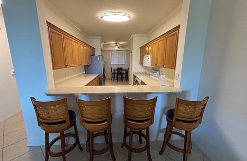 Biggar Condo | Very Nice and Large 1500+square Ft Riverwalk Condo Top Floor