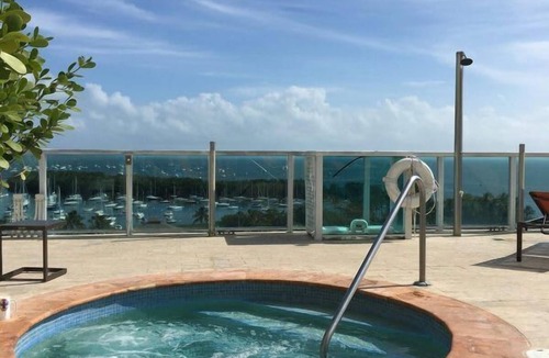 Coconut Grove Apartment | Vibrant 2BR Suite | Walk to CocoWalk