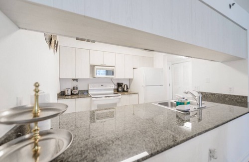 Brickell Apartment | Vibrant Miami Brickell Condo 1/1