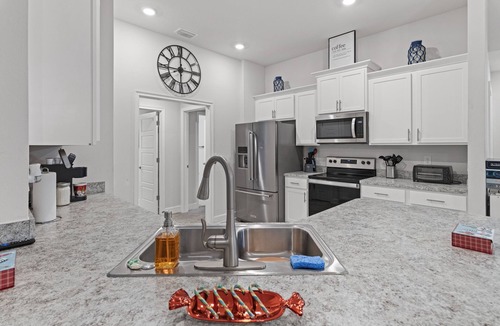 Port Malabar House | Vibrant Oasis by Eastern Florida State College