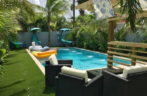 Grandview Heights House | Vibrant Oasis W/Heated Pool - 3 Units N/Downtown
