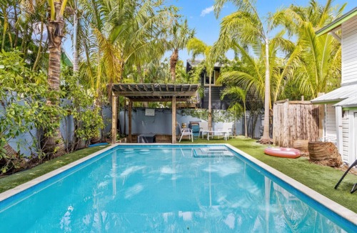 Grandview Heights House | Vibrant Oasis W/Heated Pool - 3 Units N/Downtown