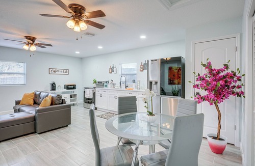 Bearss Plaza House | Vibrant Tampa Home: Perfect for Long Stays!