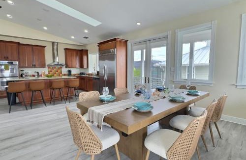 Mid Island House | Villa Estero Dream