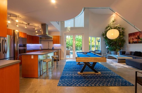 Biscayne Park Villa | Villa Fiorenza w Heated Pool & Cabana , BBQ Grill