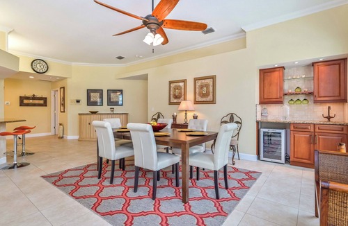 Biggar House | Villa Margaretha - Stunning pool home in South Fort Myers!