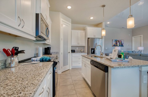 Fort Myers Villa | VILLA MODERN TIMES – HEATED POOL | WATER VIEW | BOAT RENTAL + TOURS VOUCHER INCL.