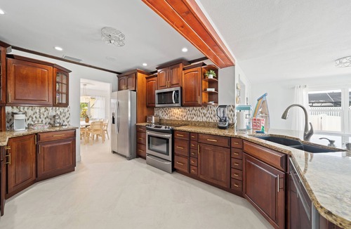 Indian Harbour Beach House | Villa Paradisus. Heated Pool! 6 min to the beach