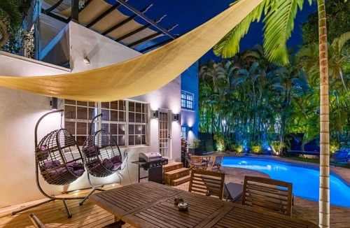Northeast Miami Villa | Villa Paris in The ❤️ of Miami, Heated Pool, Mini Golf, minutes to the beach