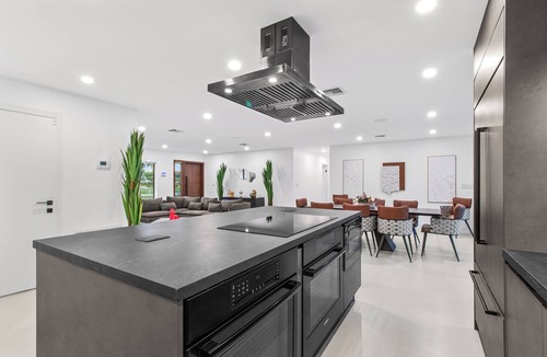 Davie Villa | Villa Platinum by Glam Homes