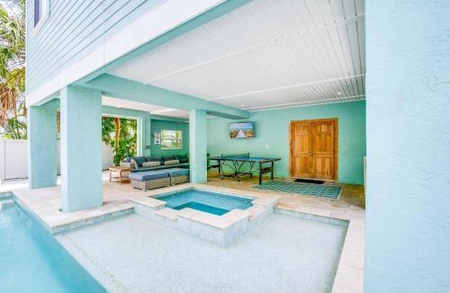 Holmes Beach Villa | Villa Salty Shamrock